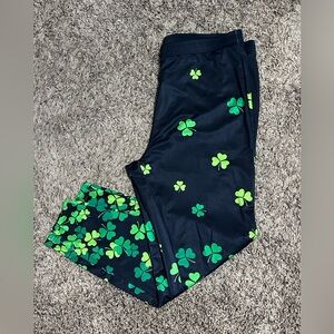 SHEIN 2X St Patrick’s Day black leggings NWOT
